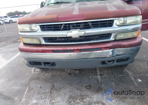 2002 Chevrolet Suburban Lt z USA, uszkodzony, nr VIN 1GNEC16Z72J243544